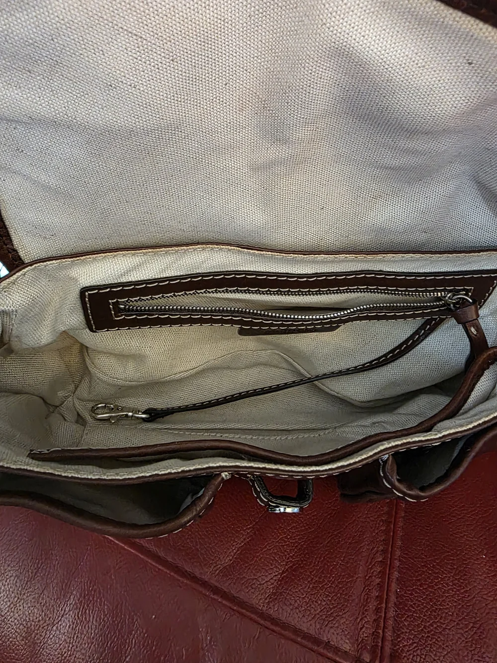 Classic Brown Leather Shoulder Bag with Buckle Detail